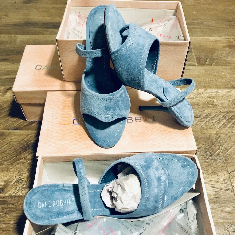 NWT baby blue suede genuine leather slingback kitty heels toe thong 3 1/4” heels